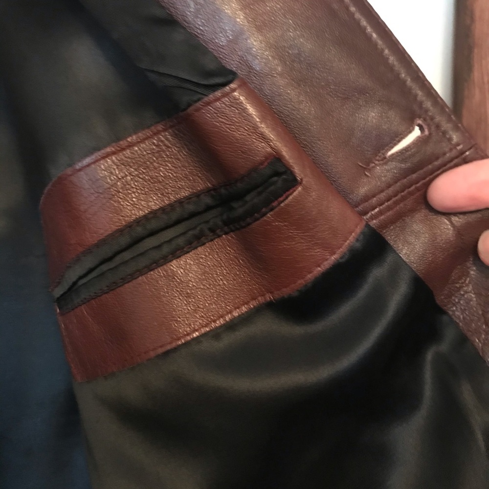 Leather jacket - Picture 3 of 4